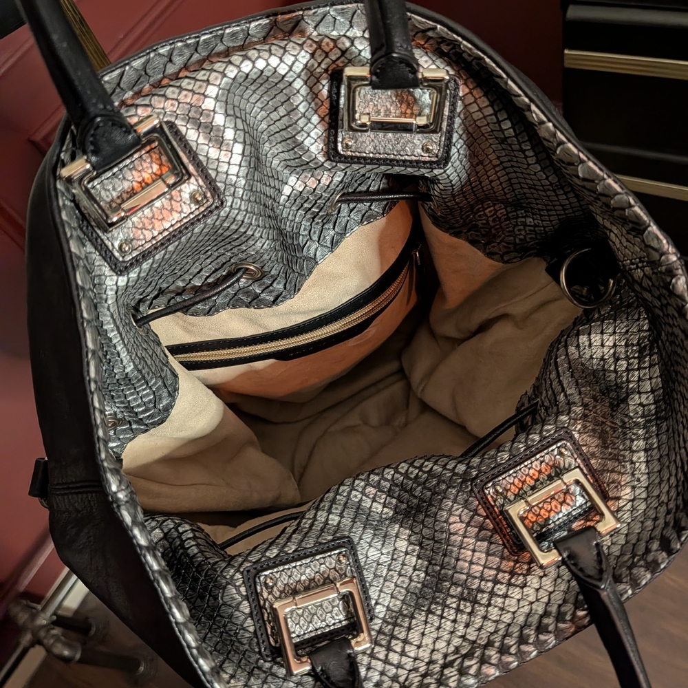 Barbara Bui Genuine Snakeskin Exotic Silver Leather Bucket Bag LARGE Italian - Picture 7 of 14